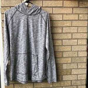 AEO light weight hoodie. Size large active flex